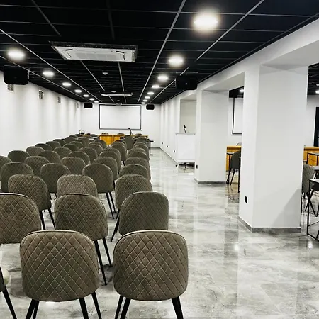 מלון Atliman 4*